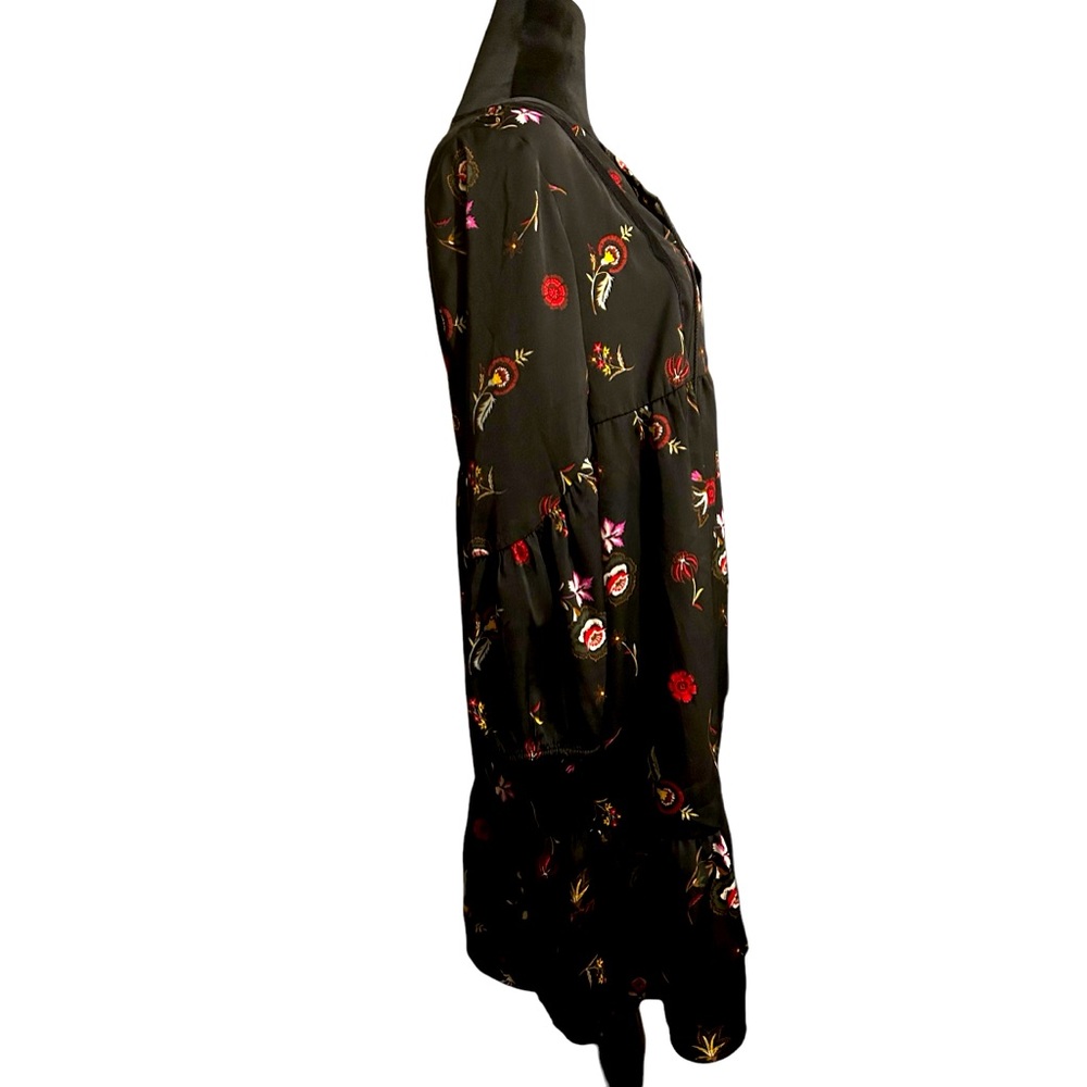 Old Navy black floral midi dress in size medium. 3/4 inch sleeves. Versatile. - Picture 6 of 6